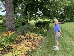Ruth Bennett McDougal Dorrough; Flowers; Garden Tour