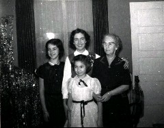 Ruth Bennett McDougal Dorrough; Alice Haydock Bennettl Ann Bennett; Adelaide Haydock