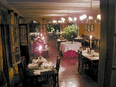 Coban Guatemala Trips dining room