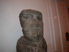 Moai in the Smithsonian museum of Natural History Washington DC 2005 Trips