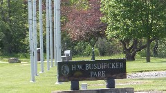 sign HW Busdiecker Park