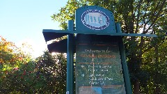 sign Welcome to Genesee Riverway
Port of Rochester Canoe Launch
Lake Avenue
Maplewood Park
Center City