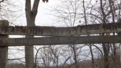 (Mendon Ponds)
sign Mendon NYS YCC 1989
Devil s Bathtub Trail