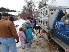 Native American Winter Games; Sled dogs; Ganandogan