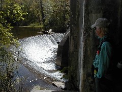 CT09 Conservation Trail Hiking