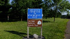 IAT
sign Interlink Trail to Gandy Dancer Trail and City of Saint Croix Welcome
Ice Age natonal Scenic Trail