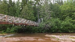 bridge; O Kun de Kun Falls