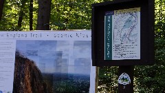 sign NewEngland Trail Scenic Kiosk
NET; M&M Trail; Mt Tom State Reservation, MA